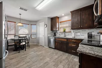 521 E Oak Street, Aledo, TX 76008 - Photo 14