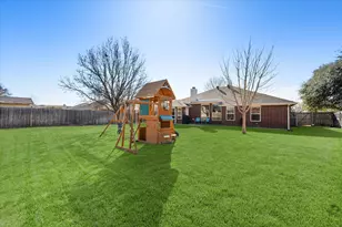 521 E Oak St, Aledo, TX 76008 - Photo 32