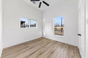 1247 Bonham St, Paris, TX 75460 - Photo 12