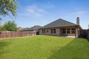 1306 Lasso Dr, Little Elm, TX 75068 - Photo 18