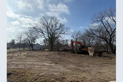 201 W Main Street, Wolfe City, TX 75496 - Photo 2