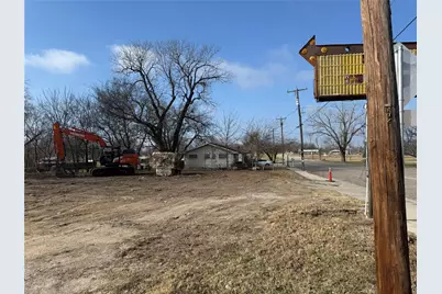 201 W Main Street, Wolfe City, TX 75496 - Photo 10