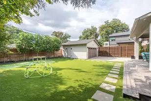 6802 Vada Dr, Dallas, TX 75214 - Photo 40