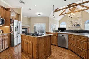 388 Creek Bend Dr, Aledo, TX 76008 - Photo 14