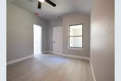 419 W Elm Street, Denison, TX 75020 - Photo 6