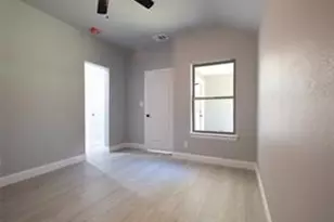 419 W Elm St, Denison, TX 75020 - Photo 6