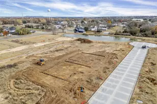 809 Lavender Ct, Tolar, TX 76476 - Photo 4