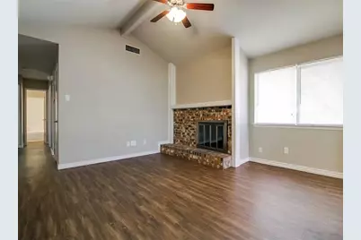 517 Via Sevilla, Mesquite, TX 75150 - Photo 2
