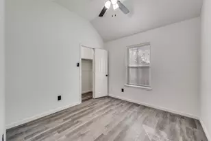 2916 S Bend Dr, Dallas, TX 75229 - Photo 12