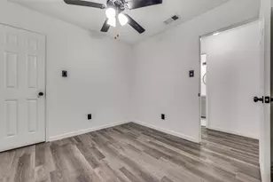 2916 S Bend Dr, Dallas, TX 75229 - Photo 10