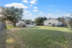 840 Country Ln Dr, McGregor, TX 76657 - Photo 34