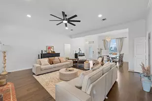 840 Country Ln Dr, McGregor, TX 76657 - Photo 18