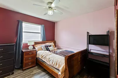 7213 Greenlee Street, Fort Worth, TX 76112 - Photo 10