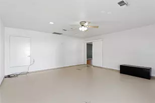 1205 Stone Creek Dr, Mansfield, TX 76063 - Photo 6