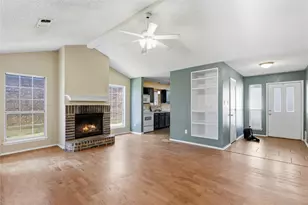 1205 Stone Creek Dr, Mansfield, TX 76063 - Photo 8