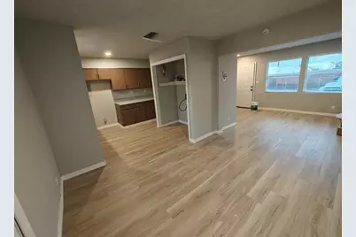 811 N Spears Street #102, Alvarado, TX 76009 - Photo 4
