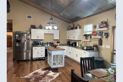 7830 927, Walnut Springs, TX 76690 - Photo 2