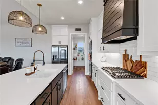 6641 Buffalo Rdg Cir, Godley, TX 76044 - Photo 6