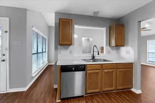 7910 Meadowlark Ln, Rowlett, TX 75088 - Photo 12