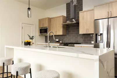 1901 S Harwood Street #102, Dallas, TX 75215 - Photo 4