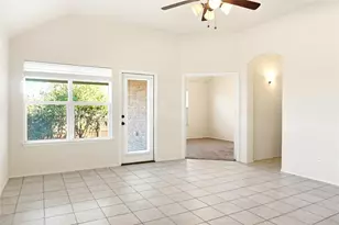 11917 Hassop Ln, Burleson, TX 76028 - Photo 10