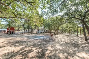 196 S Perch Rd, Bowie, TX 76230 - Photo 26
