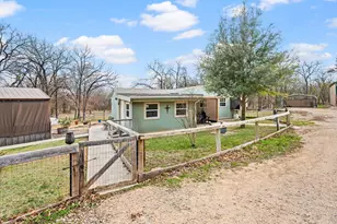 575 Co Rd 3581, Paradise, TX 76073 - Photo 2