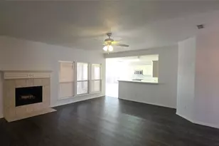 5801 Homestead Ct, Arlington, TX 76017 - Photo 4