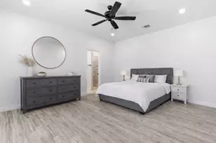 649 Charlotte Ln, Burleson, TX 76028 - Photo 24