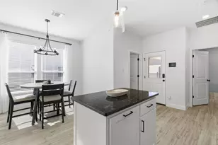 649 Charlotte Ln, Burleson, TX 76028 - Photo 18