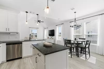 649 Charlotte Lane, Burleson, TX 76028 - Photo 16