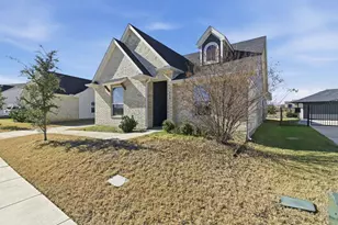 649 Charlotte Ln, Burleson, TX 76028 - Photo 2