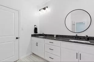 649 Charlotte Ln, Burleson, TX 76028 - Photo 26