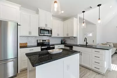 649 Charlotte Lane, Burleson, TX 76028 - Photo 14