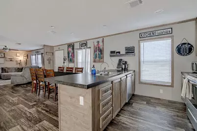 334 Lake Whitney Drive, Whitney, TX 76692 - Photo 10