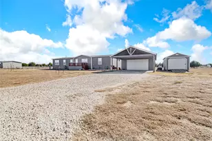 334 Lake Whitney Dr, Whitney, TX 76692 - Photo 2