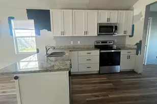 108 N Ash St, Springtown, TX 76082 - Photo 10