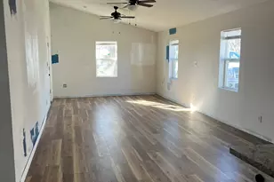 108 N Ash St, Springtown, TX 76082 - Photo 4