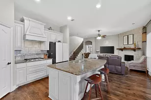 832 Monticello Dr, Burleson, TX 76028 - Photo 28