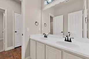832 Monticello Dr, Burleson, TX 76028 - Photo 24