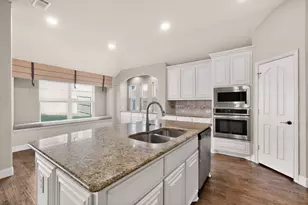 832 Monticello Dr, Burleson, TX 76028 - Photo 14