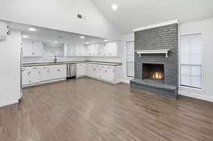 2409 Castle St, Irving, TX 75038 - Photo 6