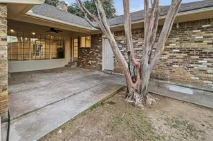 2409 Castle St, Irving, TX 75038 - Photo 30