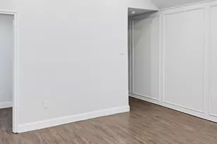 2409 Castle St, Irving, TX 75038 - Photo 10