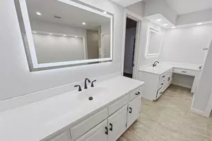 2409 Castle St, Irving, TX 75038 - Photo 16