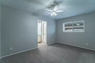 5 E Townhouse Ln, Grand Prairie, TX 75052 - Photo 10
