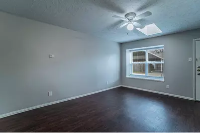 5 E Townhouse Lane, Grand Prairie, TX 75052 - Photo 6