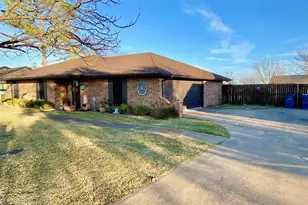 407 Green Acres Dr, Palmer, TX 75152 - Photo 2
