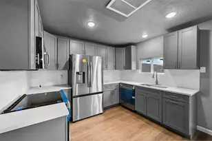 10430 Las Brisas Dr, Dallas, TX 75243 - Photo 2