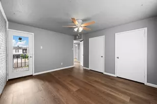 10430 Las Brisas Dr, Dallas, TX 75243 - Photo 12